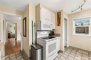 9417 44th Pl NE, Seattle, WA 98115 - Photo 15