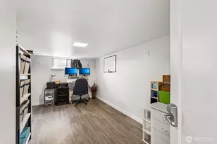 9417 44th Pl NE, Seattle, WA 98115 - Photo 23