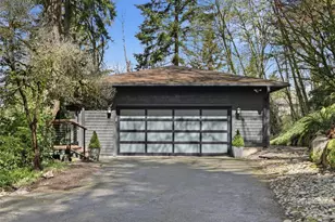 14317 SE 49th St, Bellevue, WA 98006 - Photo 5