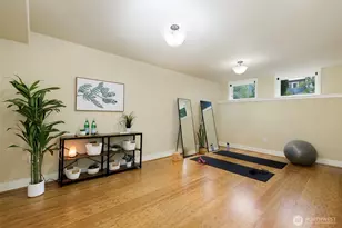 5726 Kirkwood Pl N, Seattle, WA 98103 - Photo 29