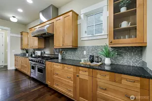 5726 Kirkwood Pl N, Seattle, WA 98103 - Photo 5