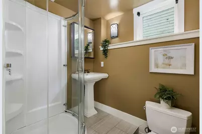 5726 Kirkwood Place N, Seattle, WA 98103 - Photo 31