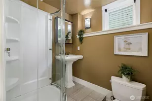 5726 Kirkwood Pl N, Seattle, WA 98103 - Photo 31