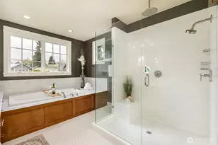 5726 Kirkwood Pl N, Seattle, WA 98103 - Photo 19