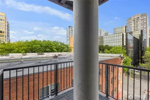 2720 3rd Ave, Seattle, WA 98121 - Photo 11