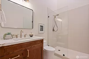 1400 Bellevue Way SE, Bellevue, WA 98004 - Photo 29