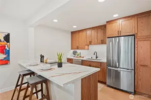 1400 Bellevue Way SE, Bellevue, WA 98004 - Photo 3