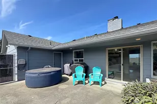 1720 W 8th St, Port Angeles, WA 98363 - Photo 27