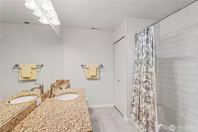 2160 Newport Way NW #6-1, Issaquah, WA 98027 - Photo 17
