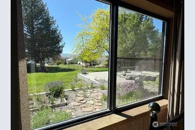 23 W Hale Avenue, Omak, WA 98841 - Photo 13