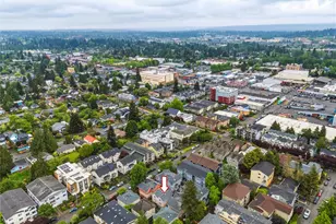 725 N 95th St, Seattle, WA 98103 - Photo 27