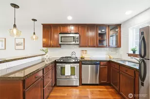 725 N 95th St, Seattle, WA 98103 - Photo 5
