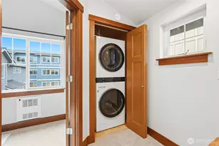 725 N 95th St, Seattle, WA 98103 - Photo 19