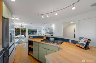 2466 Westlake Ave N, Seattle, WA 98109 - Photo 19