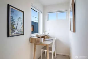 2466 Westlake Ave N, Seattle, WA 98109 - Photo 31