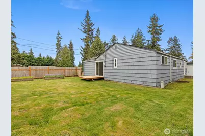 7631 201st Street SW, Edmonds, WA 98206 - Photo 31