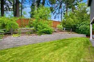 8402 121st Pl SE, Newcastle, WA 98056 - Photo 37