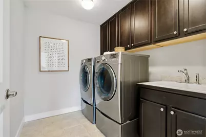 8402 121st Place SE, Newcastle, WA 98056 - Photo 33