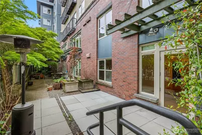 1620 Belmont Avenue #121, Seattle, WA 98122 - Photo 33