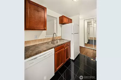 4501 Grandview Drive W #T-105, University Place, WA 98466 - Photo 5