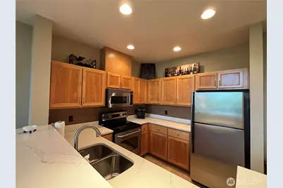 16275 NE 85th Street #414, Redmond, WA 98052 - Photo 13