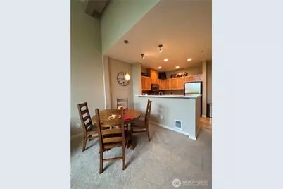 16275 NE 85th Street #414, Redmond, WA 98052 - Photo 17