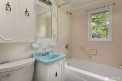 3183 Hawks Prairie Road, Oak Harbor, WA 98277 - Photo 13