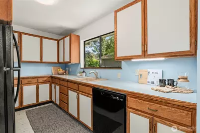 13718 27th Ave NE, Seattle, WA 98125 - Photo 7