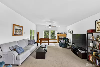 1109 29th Street #301, Anacortes, WA 98221 - Photo 9