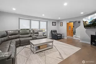 2509 Manorwood Dr, Puyallup, WA 98374 - Photo 3