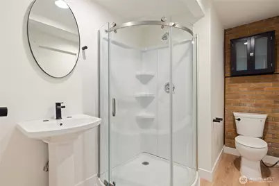 2410 37th Avenue SW #Lower, Seattle, WA 98126 - Photo 11
