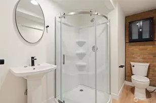 2410 37th Ave SW, Seattle, WA 98126 - Photo 11