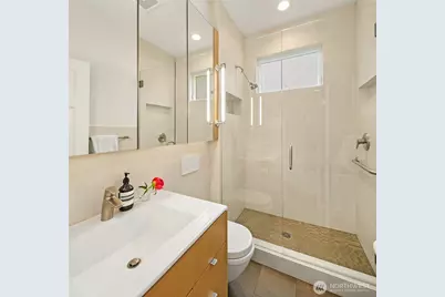 2511 E Roy Street, Seattle, WA 98112 - Photo 21