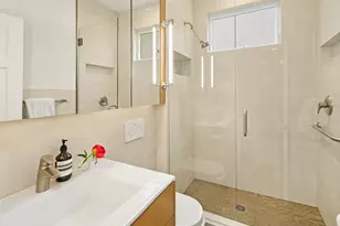 2511 E Roy St, Seattle, WA 98112 - Photo 21