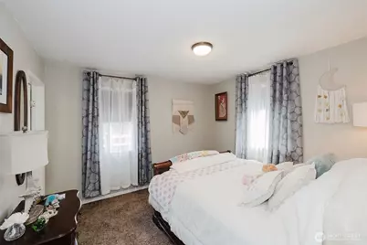 880 Hogan Lane, Bremerton, WA 98311 - Photo 17