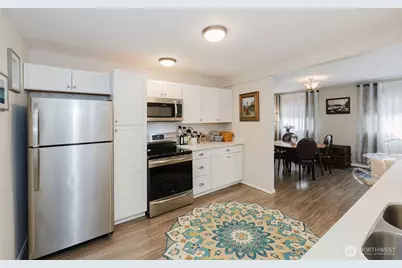 880 Hogan Lane, Bremerton, WA 98311 - Photo 15