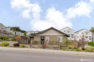 880 Hogan Ln, Bremerton, WA 98311 - Photo 3