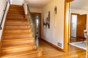 1403 2nd Ave N, Seattle, WA 98109 - Photo 7