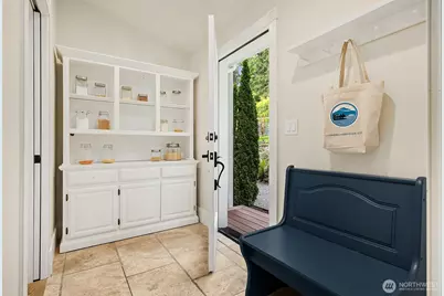 4080 Crystal Springs Drive NE, Bainbridge Island, WA 98110 - Photo 17