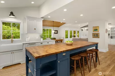4080 Crystal Springs Drive NE, Bainbridge Island, WA 98110 - Photo 19