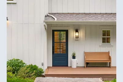 4080 Crystal Springs Drive NE, Bainbridge Island, WA 98110 - Photo 3