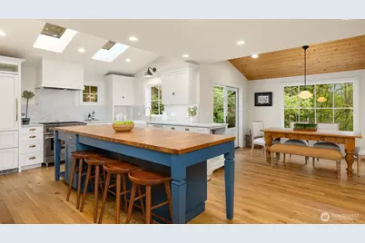4080 Crystal Springs Drive NE, Bainbridge Island, WA 98110 - Photo 11