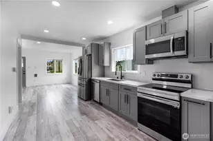 9402 Portland Ave E, Tacoma, WA 98445 - Photo 11
