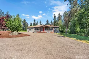 9889 Sportsman Club Rd NE, Bainbridge Island, WA 98110 - Photo 3