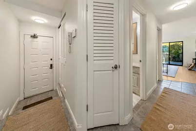 2728 Fairview Avenue E #102, Seattle, WA 98102 - Photo 17