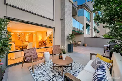 2728 Fairview Avenue E #102, Seattle, WA 98102 - Photo 3