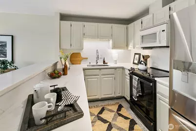 2728 Fairview Avenue E #102, Seattle, WA 98102 - Photo 15