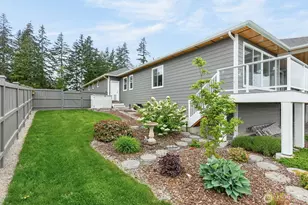 1409 Vlg Hts Pl, Camano Island, WA 98282 - Photo 27