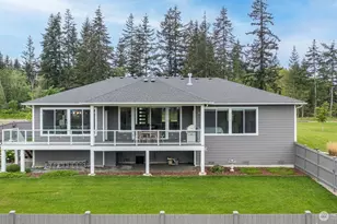 1409 Vlg Hts Pl, Camano Island, WA 98282 - Photo 25