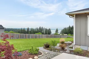 1409 Vlg Hts Pl, Camano Island, WA 98282 - Photo 29